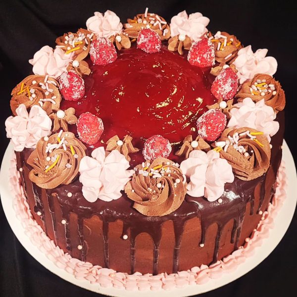 Gourmet Style Cakes and Cupcakes - Image 3